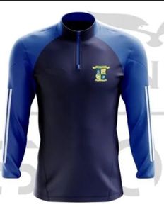 Merlin College zip top, size S