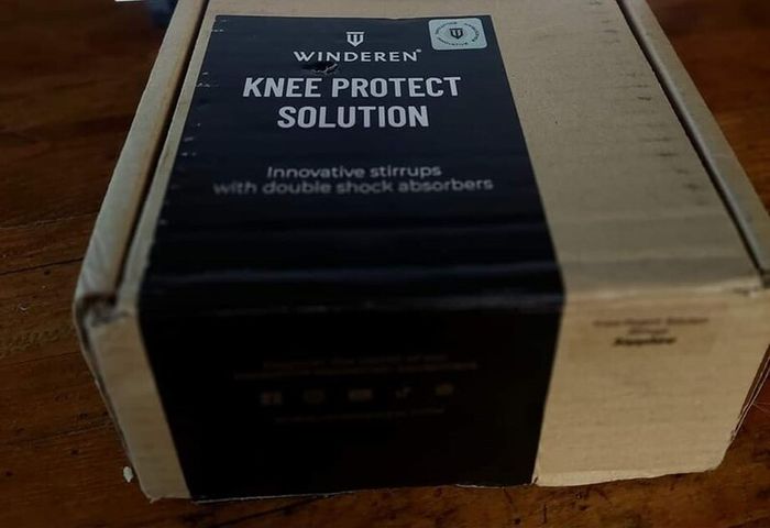 Stirrups - Winderen Saphire - Brand New