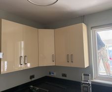 Cream kitchen presses