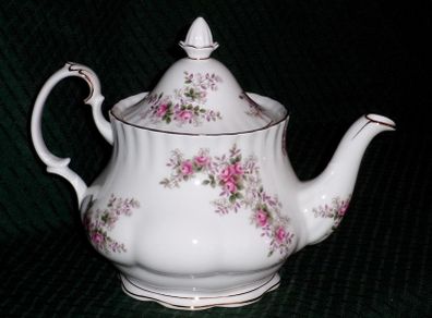 Royal Albert "Lavender Rose"    2 Cups Teapot