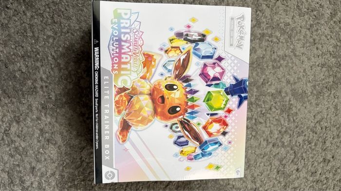 Pokemon Prismatic ETB