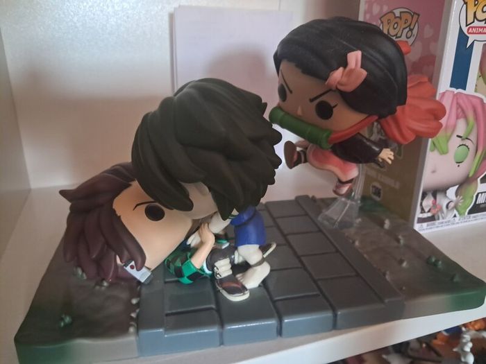 tanjiro and nezuko vs temple demon pop moment