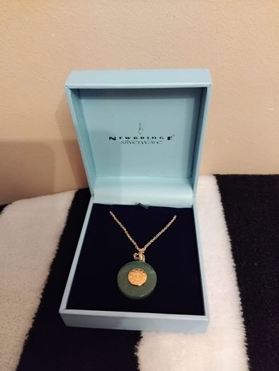 valentines gift newbridge gold and green chain