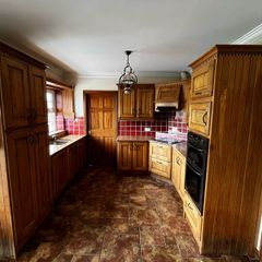Solid wood kitchen