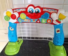 Selection of six toys all for 20 euro