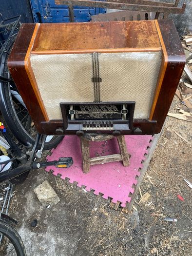 Vintage Radio