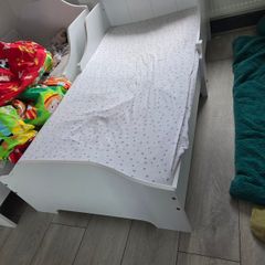 Toddler beds white