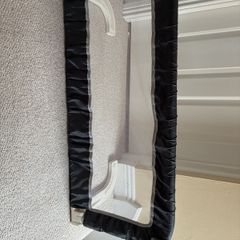 Child's bed safety rail