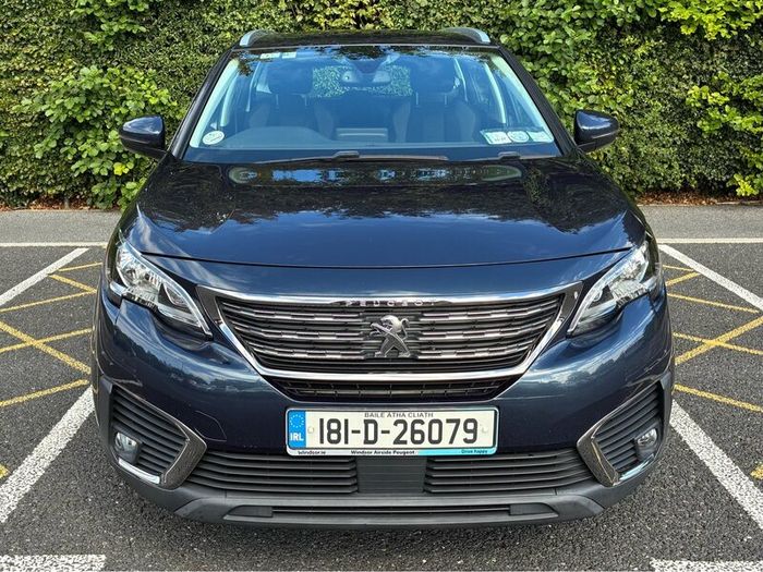 Peugeot 5008 Active 1.2 - 7 seats - Long NCT