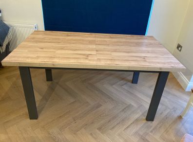 Extendable Dining Table