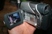 JVC GR-D23EK 700x Digital Zoom MiniDV Camera Camcorder with Charger -works well
