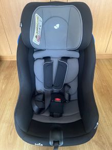 Joie Car Seat with infant inserts Pristine