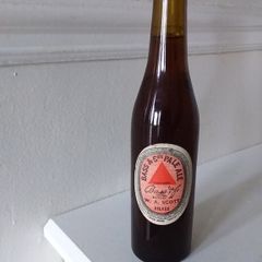 Bass and Co. Pale Ale - " S E " Saorstat Eireann , Half Pint Bottle - Full
