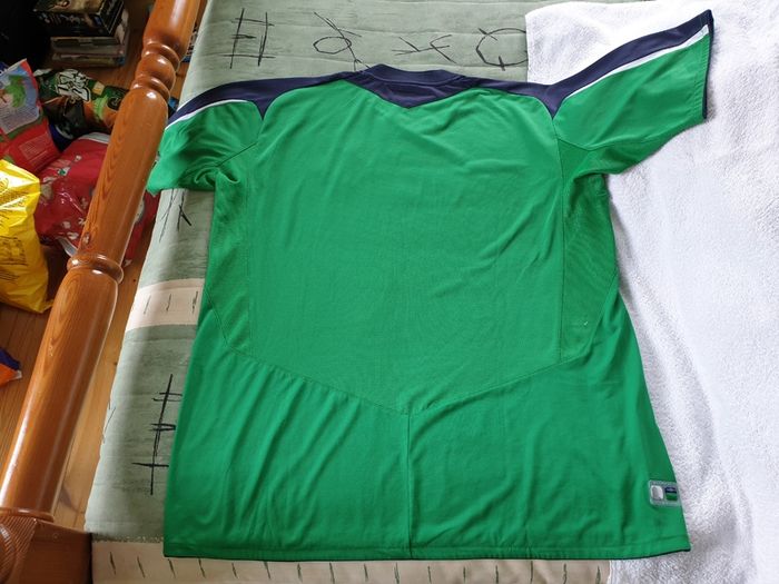 Northern Ireland Football Club Home Jersey 2004 to 2005 Extra Large Adult Umbro XL