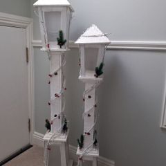 2 xmas lanterns