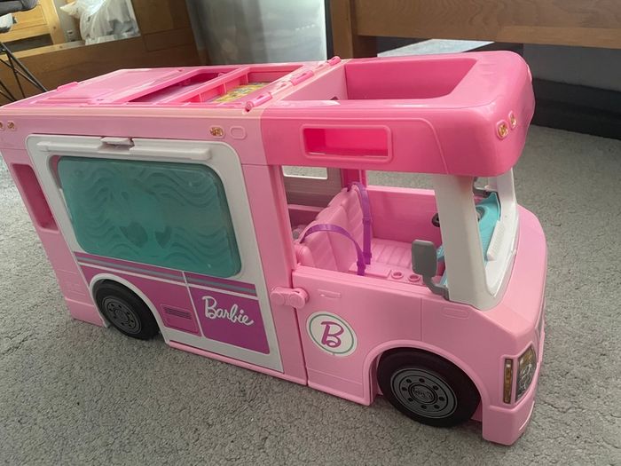 Barbie Camper