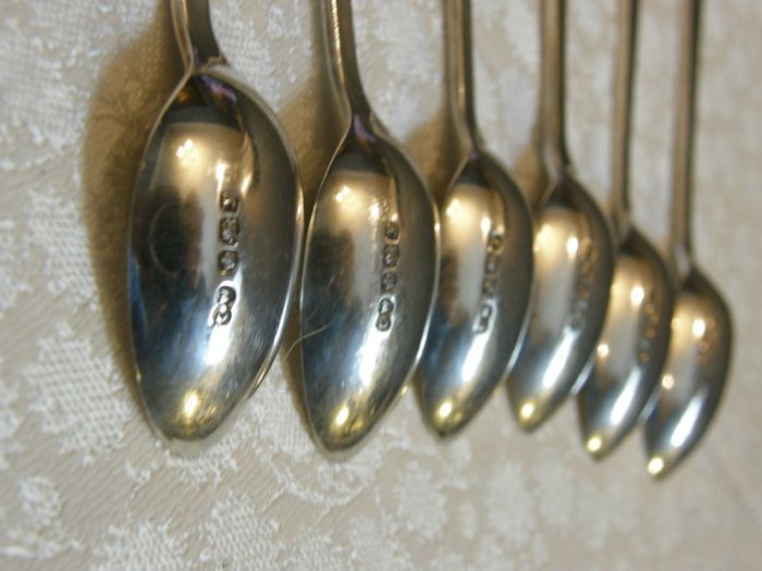 PRICE DROP Boxed Set of 6 Vintage Sterling Silver Teaspoons, Sheffield 1941, 71.7g