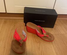 womens sandals