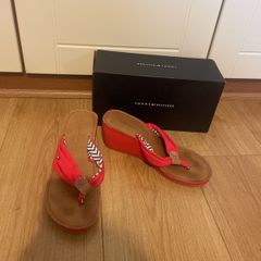 womens sandals