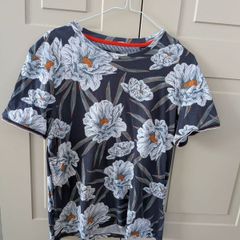 Ted Baker men's cotton T-shirt (medium)