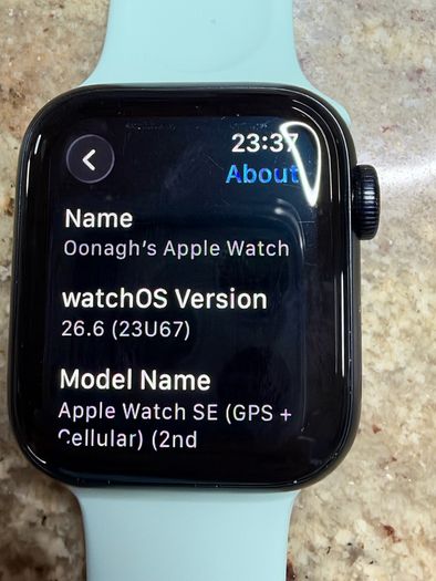 Apple Watch SE (GPS + Cellular) (2nd Generation) - Under warranty