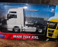 Welly Diecast Metal Man TGX Truck 1.64 Scale