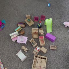 dolls house furniture
