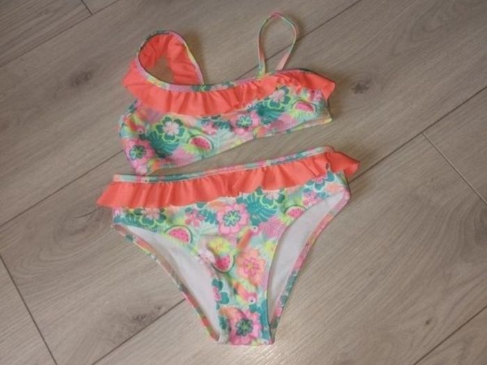 Only 1 Euro Each Picture - Size - 5-6 Years - C.K, Adidas, Manchester United, Primark, Etc