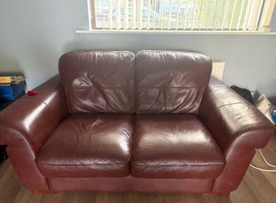 2 Sofas For sale.