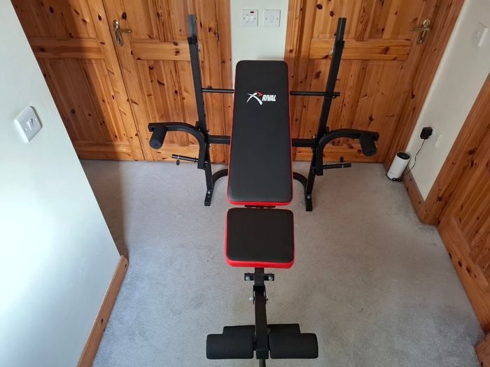 Bench (chest fly+leg extension/curl)