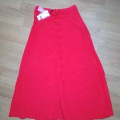 New Pieces flowy skirt