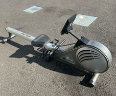 Proteus 5500 Rowing Machine
