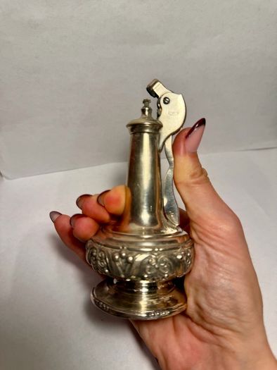 Ronson Decanter Deluxe Lighter
