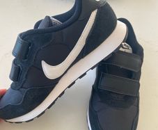 Brand new Nike runners for girls