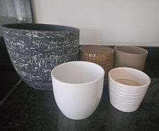 pots