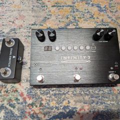 Pigtronix Infinity 3 looper and footswitch