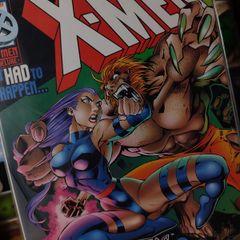 Uncanny X-Men ! Issue #328 ! Psylocke vs Sabretooth ! 1996 ! by Marvel !