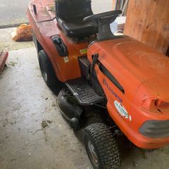 Ride on lawnmower