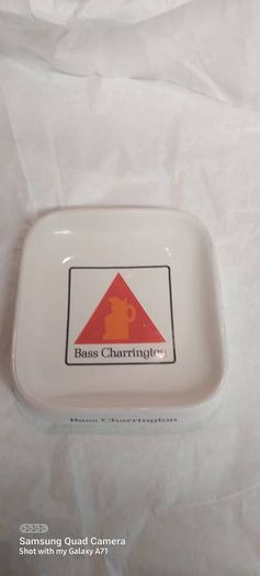 Old large vintage rare bass charrington ashtray rare item ,made by wade ,good condition, see pictures for condition,price includes post to anywhere in Ireland thank you, collectors item,,