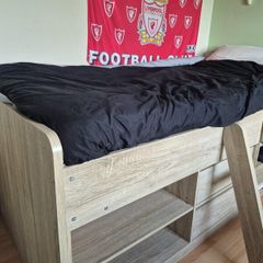 Low sleeper bed