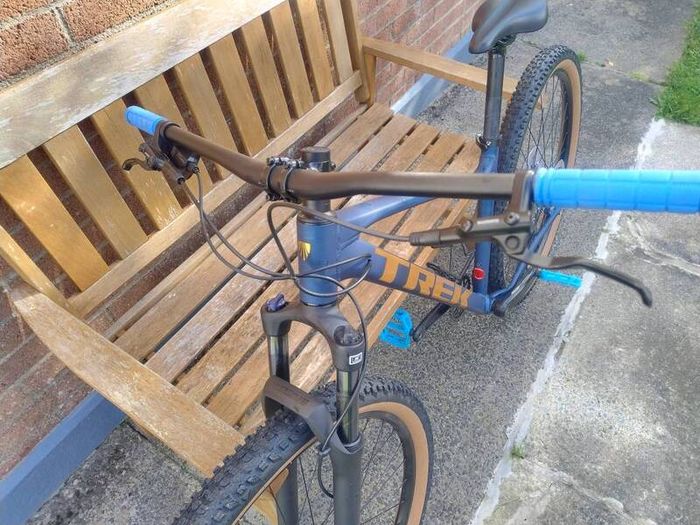 2025 Trek Marlin 5 Mountain Bike