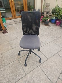 Desk chair