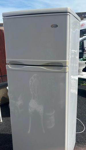 Fridge freezer