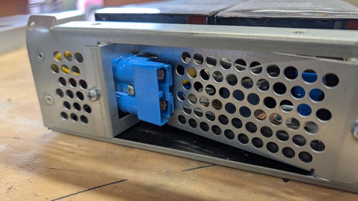 Apc Smt3000rmi2u Ups