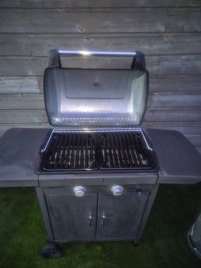 Campingaz 2 Series Classic Lx Plus Anthracite Gas Barbecue  And Bottle of Gas