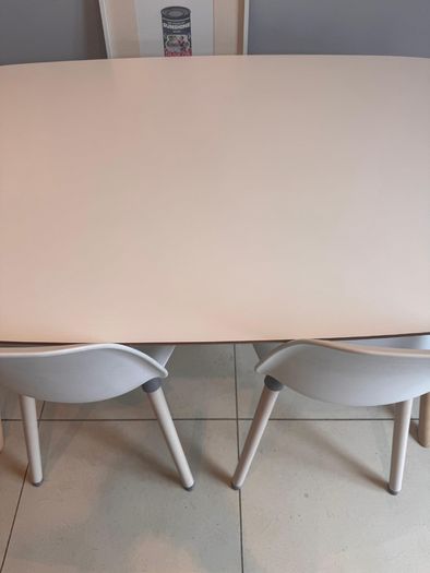 IKEA Dining Table and 2 free Chairs