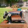 Singer Sewing Machine 1925 Image 2