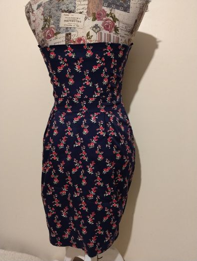 New Look Fitted Floral Dress
