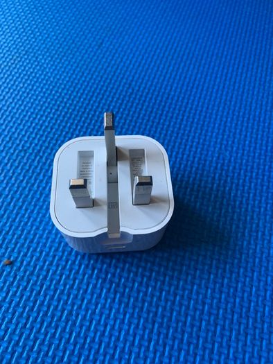 Genuine Apple 20W USB-C Power Adapter / Fast Charger (UK Plug, Model A2305)