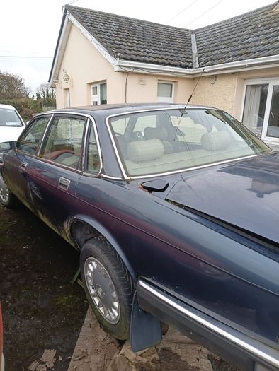 car jag for breaking/ parts